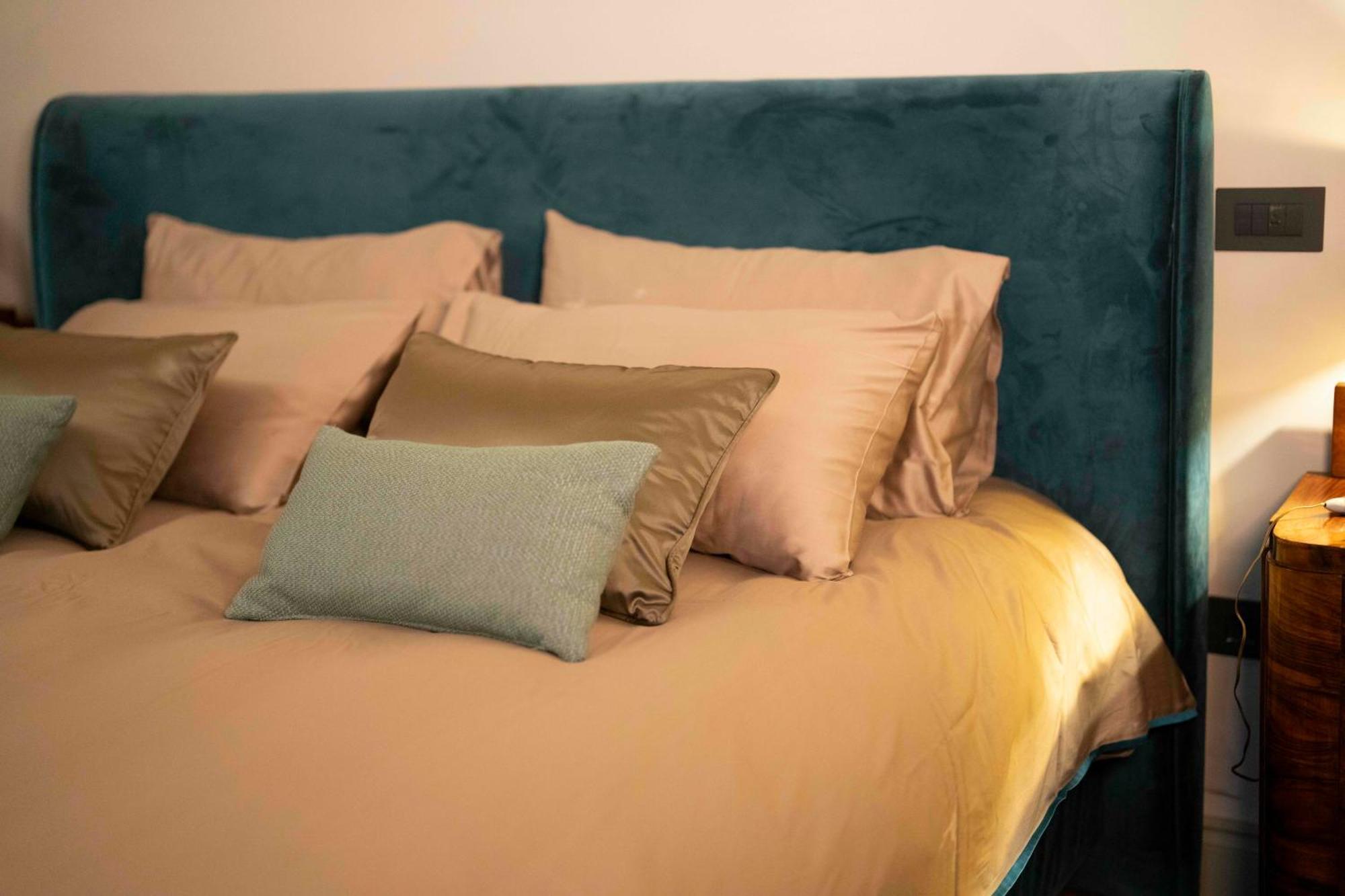 Palazzo Carafa Santangelo Bed & Breakfast Naples Luaran gambar